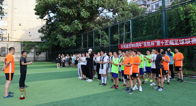 （網(wǎng)用）工會(huì )主席白憲國公布比賽成績(jì).jpg